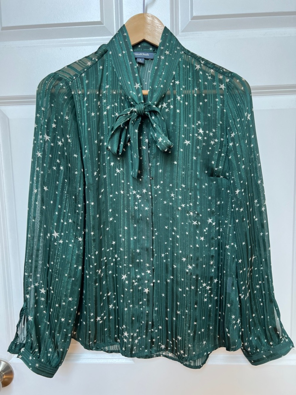 Modcloth Green Star-Print Tie-Neck Blouse